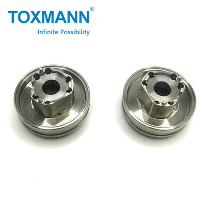 Couplings à ressort personnalisés, pièces d'usinage de tour CNC