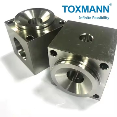 Pièces de service usinées pour le tournage CNC, le fraisage, le forage, en acier d'aluminium