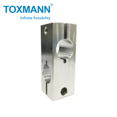 Traitement CNC à quatre axes de pièces mécaniques, équipement de tour CNC, usinage de pièces non standard en acier inoxydable